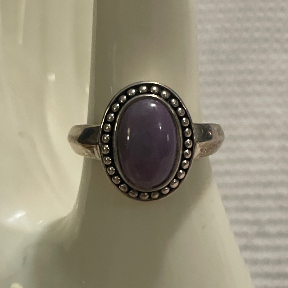 Vintage 925 Sterling Silver Purple Chalcedony Ring